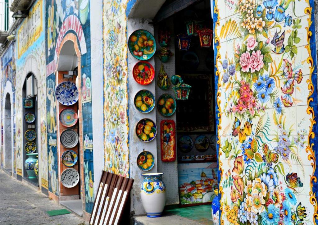 La Bomboniera B&B Amalfi Coast Виетри Экстерьер фото